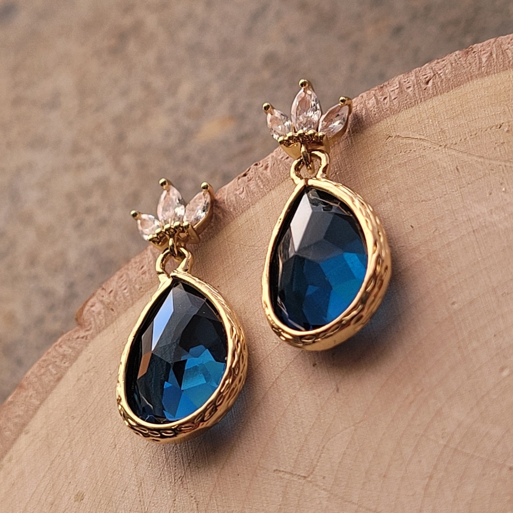 18k Tanzanite Stud Dangle Earrings - Picture 2 of 4